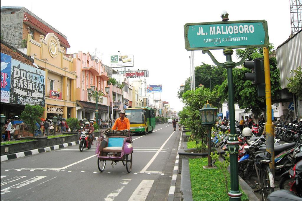 Hotel Pules Yogyakarta Ngoại thất bức ảnh