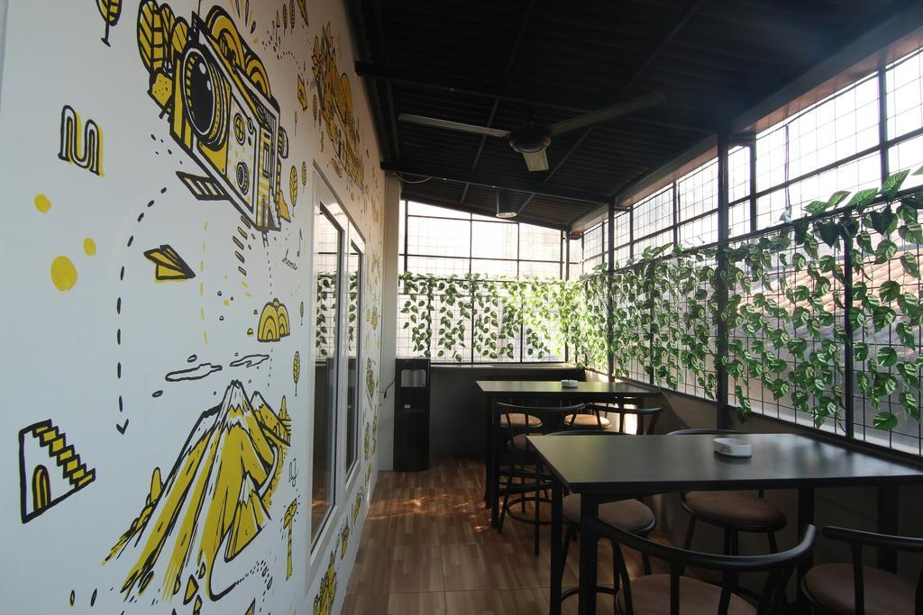 Hotel Pules Yogyakarta Ngoại thất bức ảnh